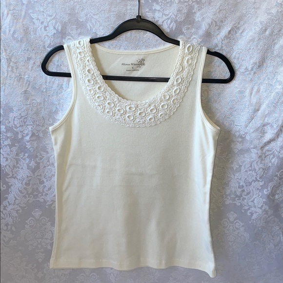 Allyson Whitmore Tops - Allyson Whitmore Cream Lace Detail Tank Top.  Size Small.